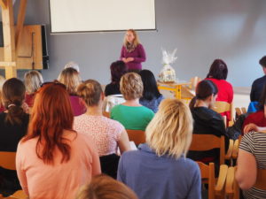4. 4. 2018 Rodičovská akademie s profesorem Mihálem a dalšími odborníky v regionu